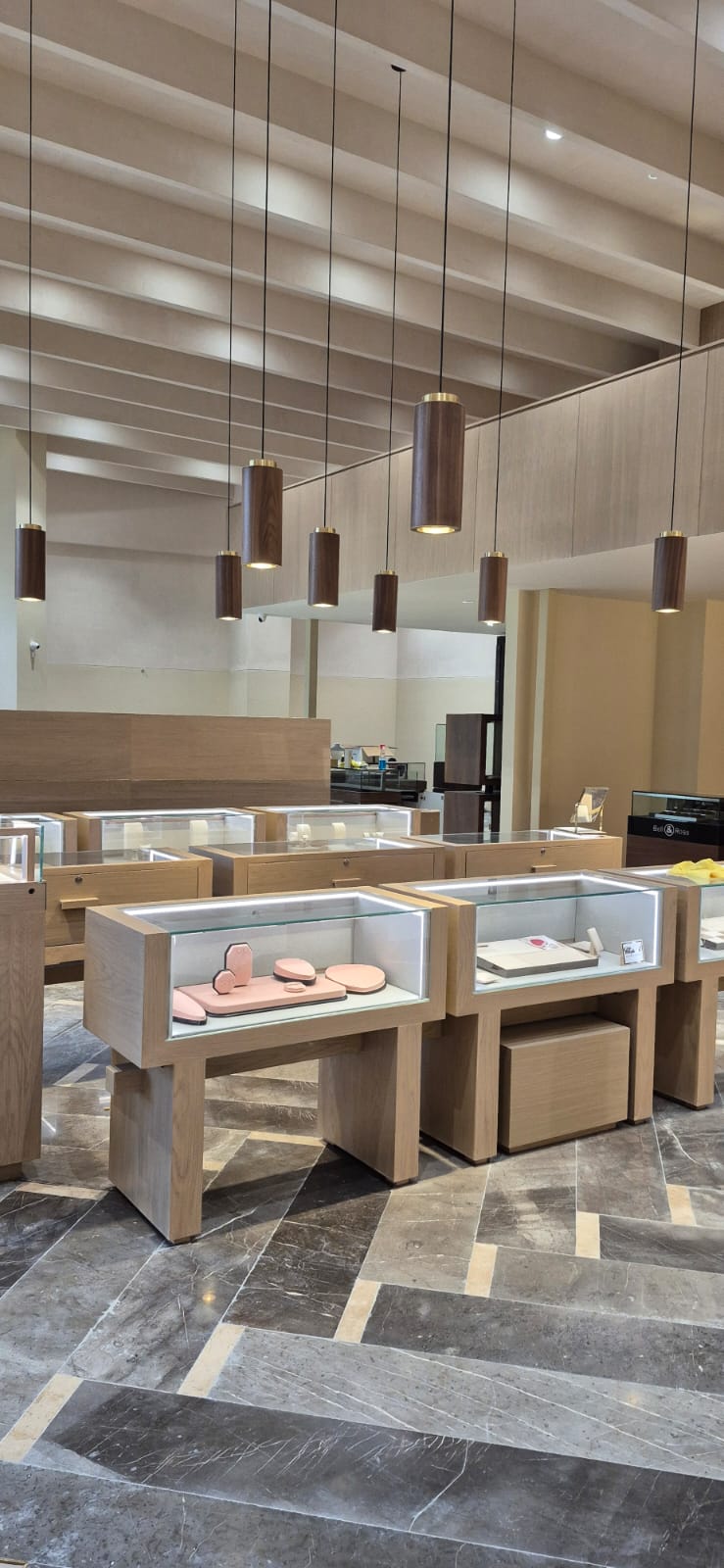 Islas de exhibición para joyería realizado a medida por CarpyMobi
